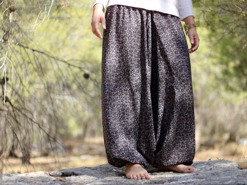 Широкие женские штаны афгани