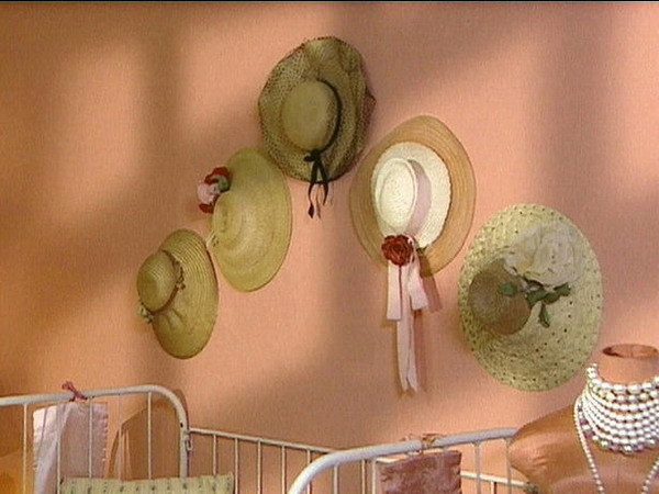 Интерьерный декор шляпами множество интересных вариантов, фото № 21