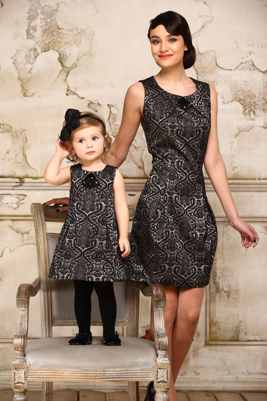 Модный тренд сезона — мама и дочка в одинаковой одежде, фото № 5