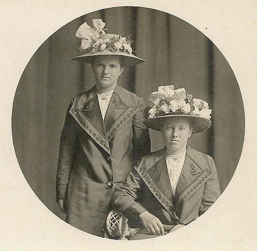Женская шляпка XIX века. Море лент, цветов и фантазии, фото № 7