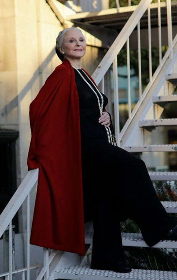 Модные пальто 2018. Тренд № 1: Lady in Red, фото № 29