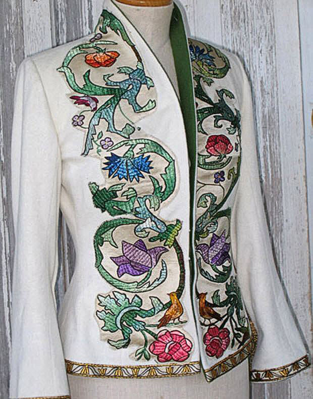 Охота за красотой: пальто с декоративной вышивкой и интересными вариантами отделки, фото № 39