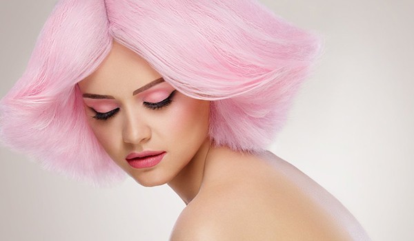 Нежно-розовые волосы