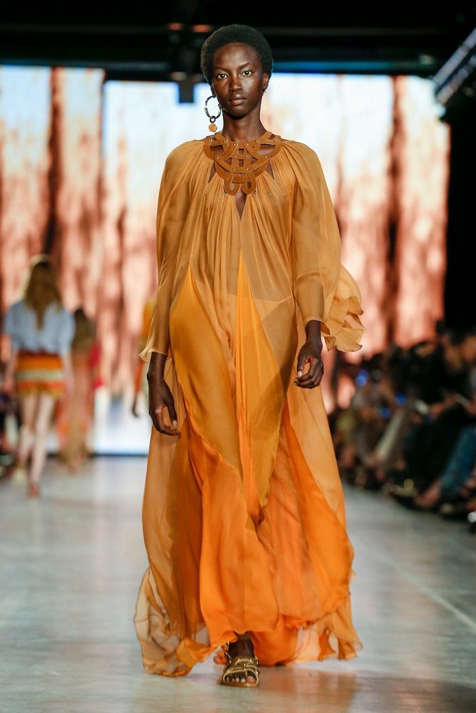 платье цвета Saffron (Шафран)