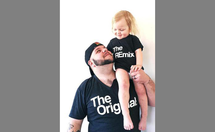 Одинаковые футболки для семьи