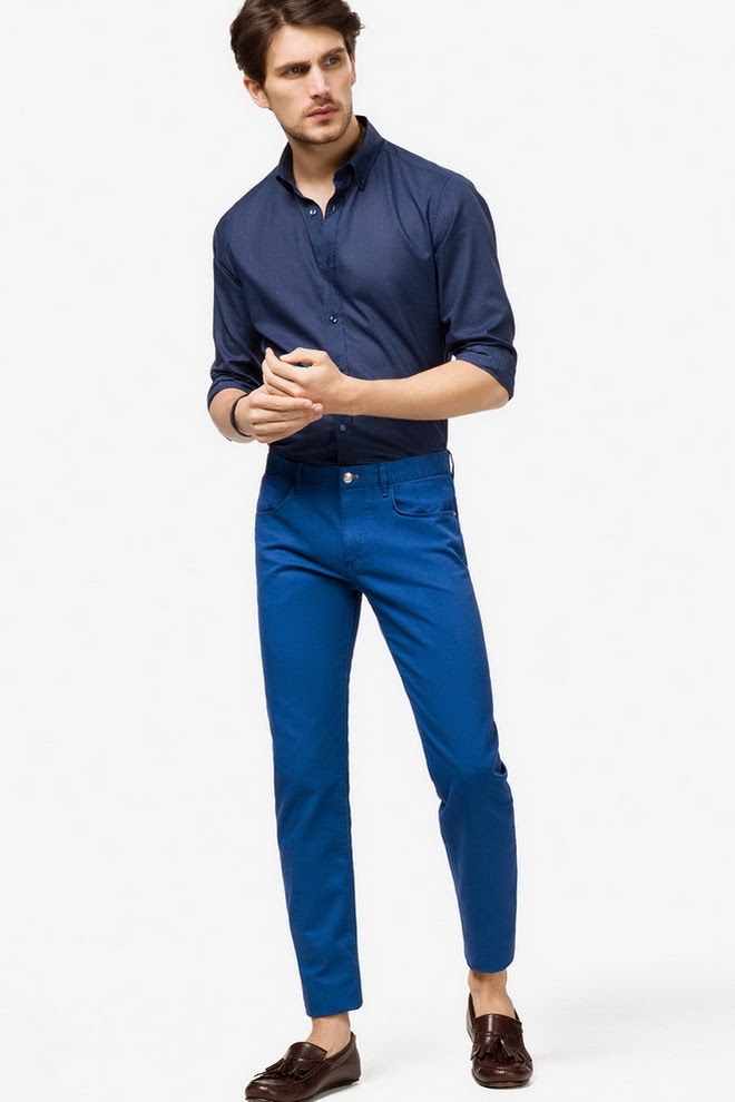 Короткие синие штаны