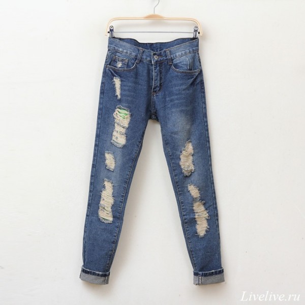 Широкий крой современных джинсов