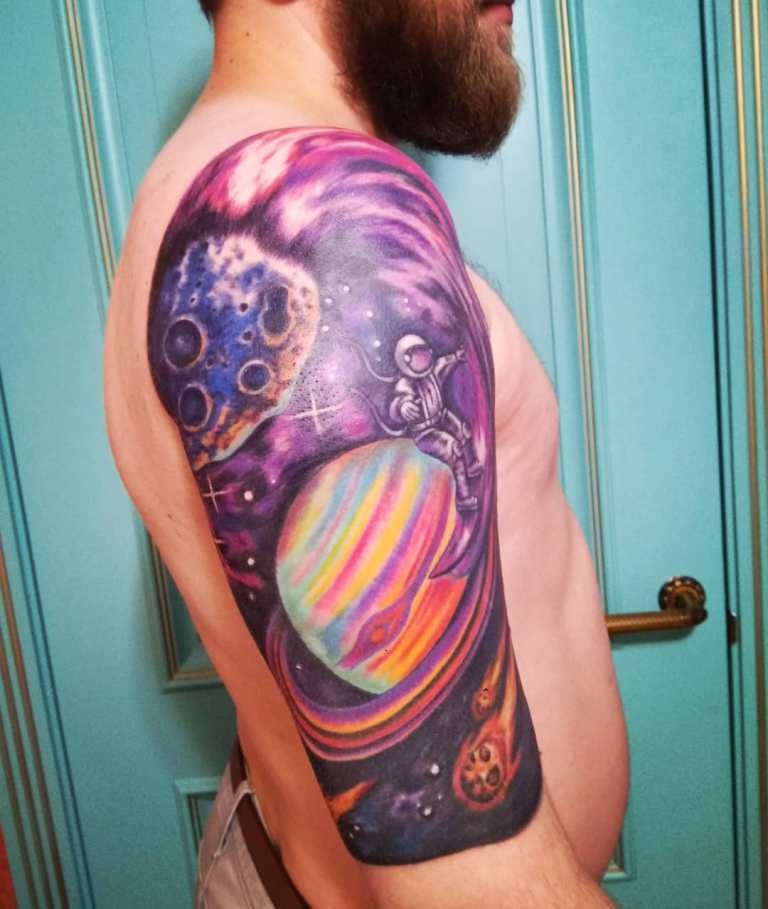 татуировки космос