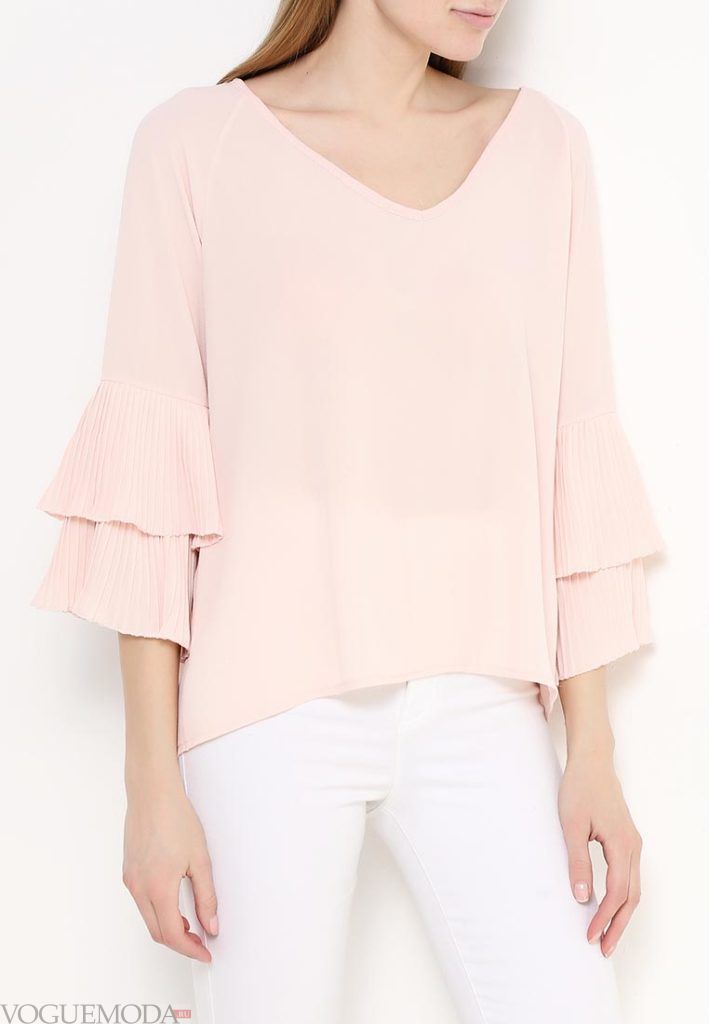 блуза с рюшами розовая