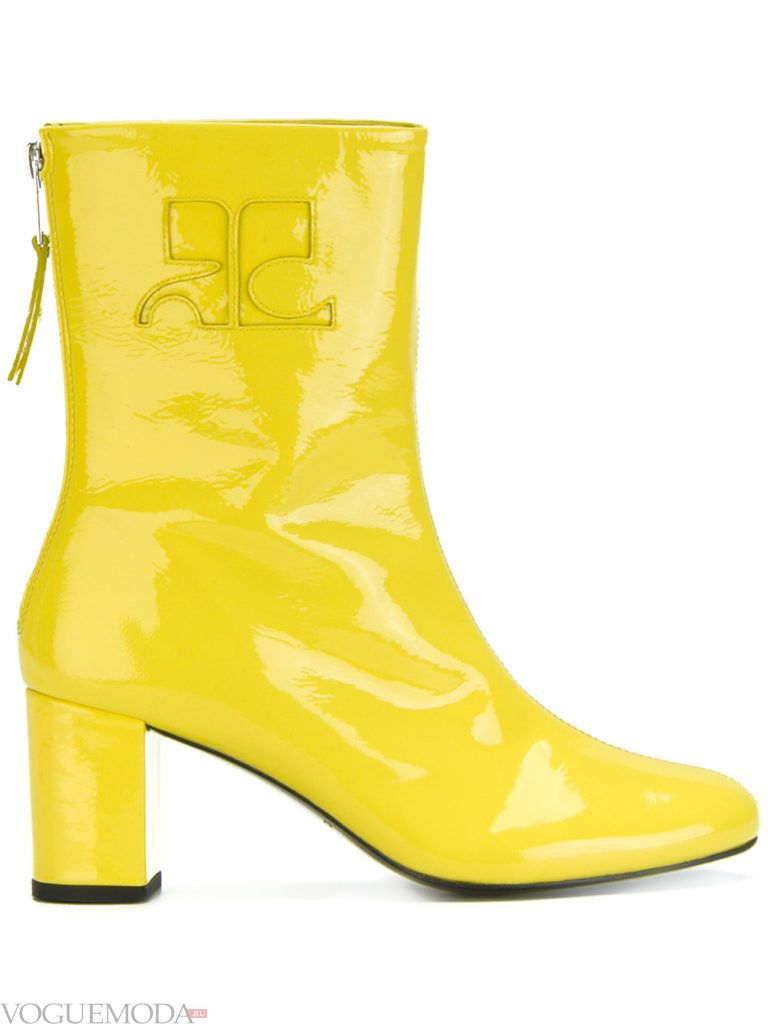 желтые ботинки на высоком каблуке