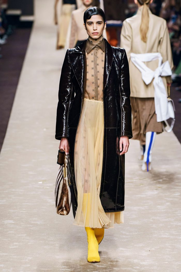 Модные юбки осень-зима 2019-2020 Fendi