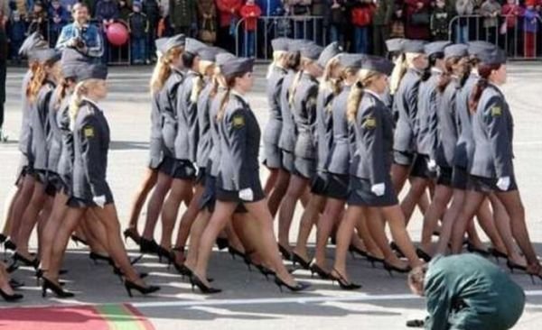 Девушки в полицейской форме (50 фото)